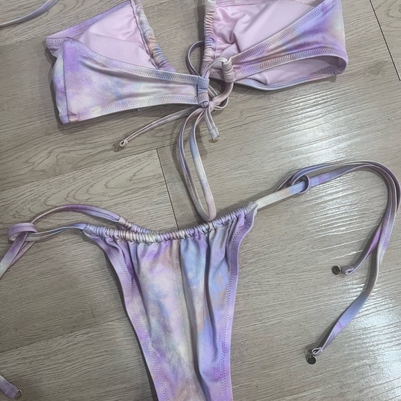 VICTORIA SECRET Purple Tie Dye Multiway Halter Bikini Top Adjustable Bikini Set - Picture 10 of 13